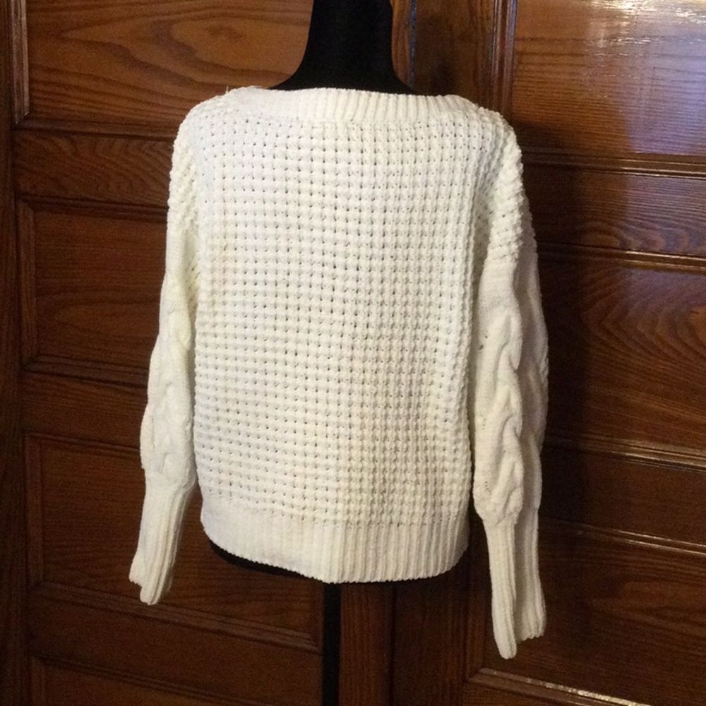 Express Cream Sweater - Picture 2 of 5